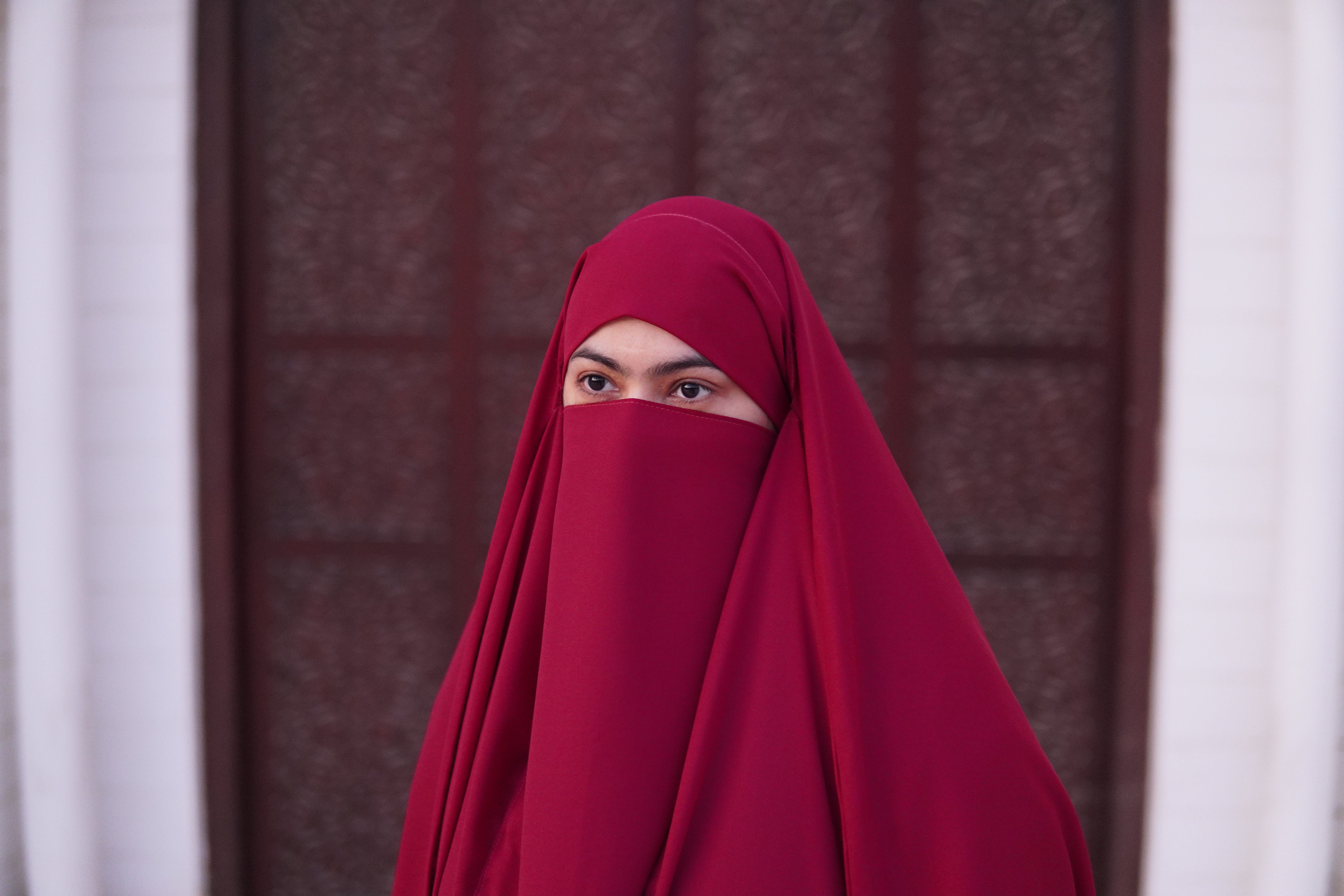 Luna Jilbab - Maroon