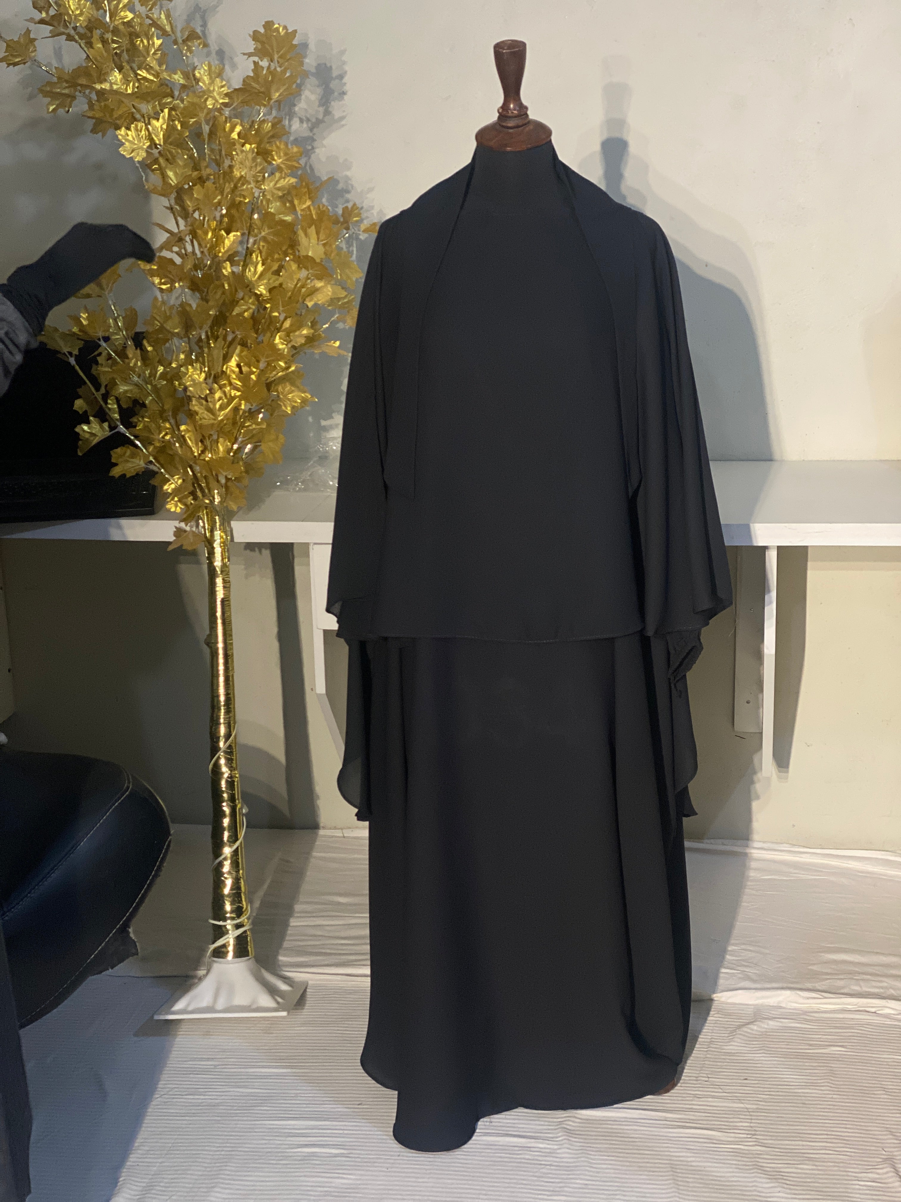 Royal Regal ABAYA - Black