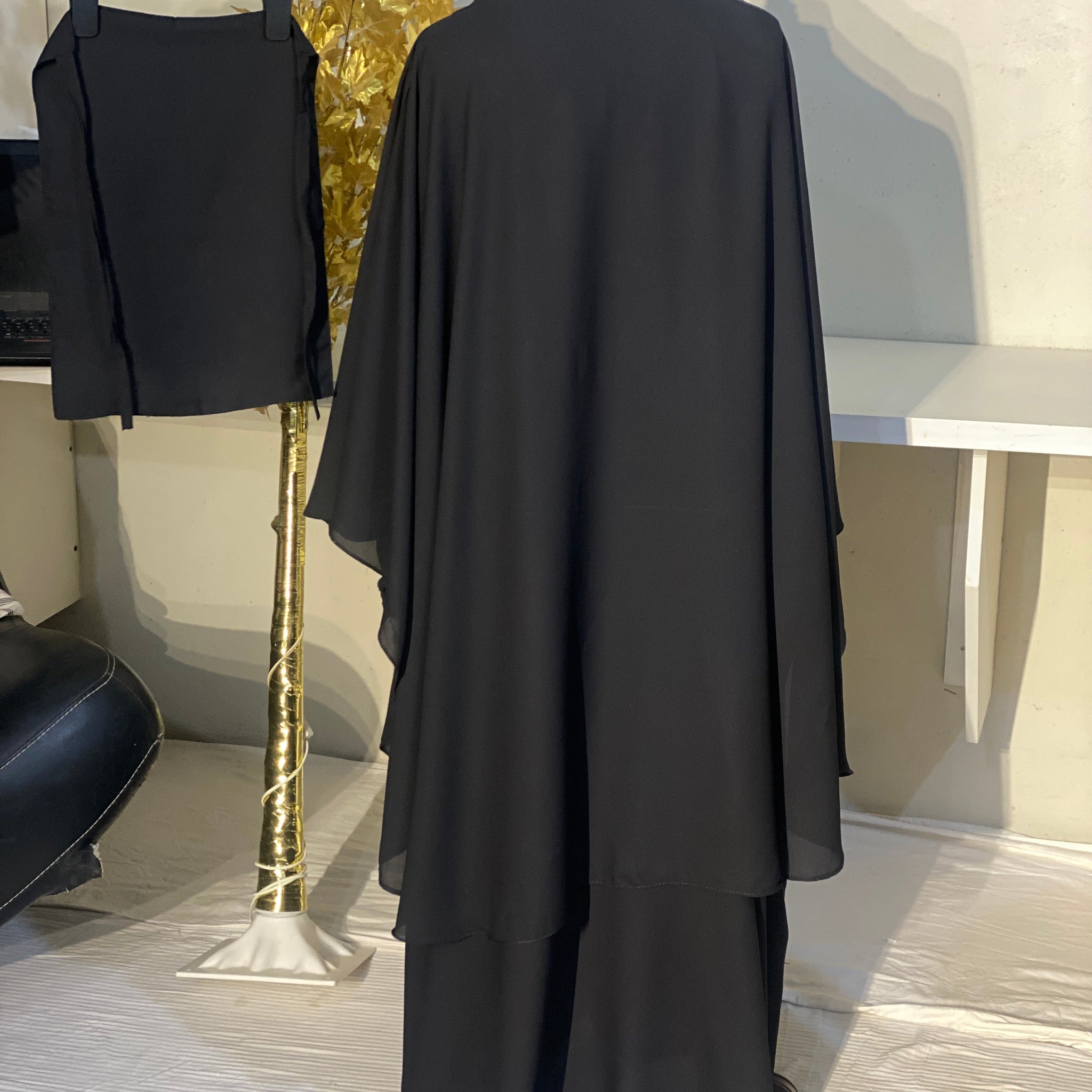 Royal Regal ABAYA - Black