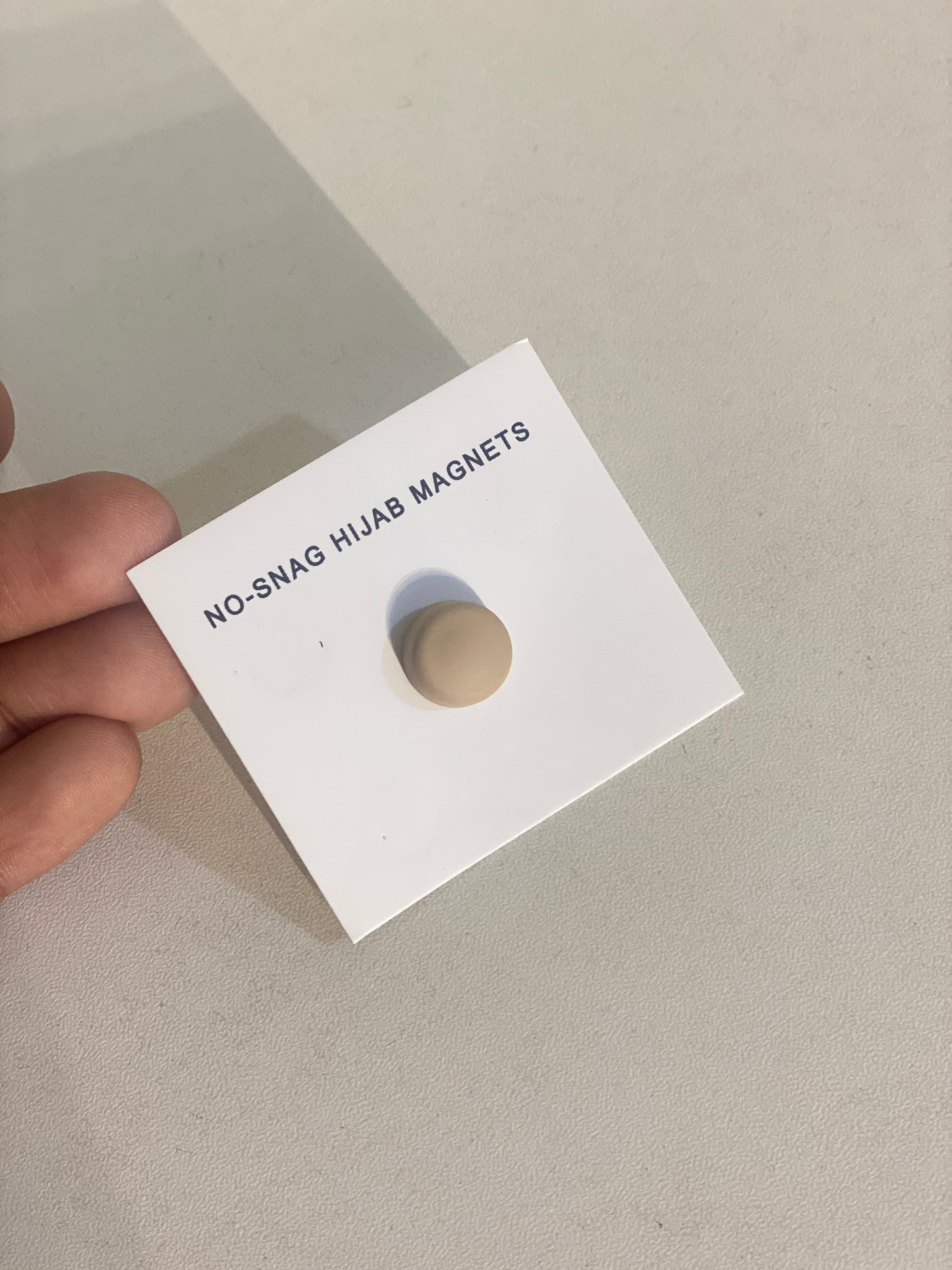 Magnetic pin - Matte Round