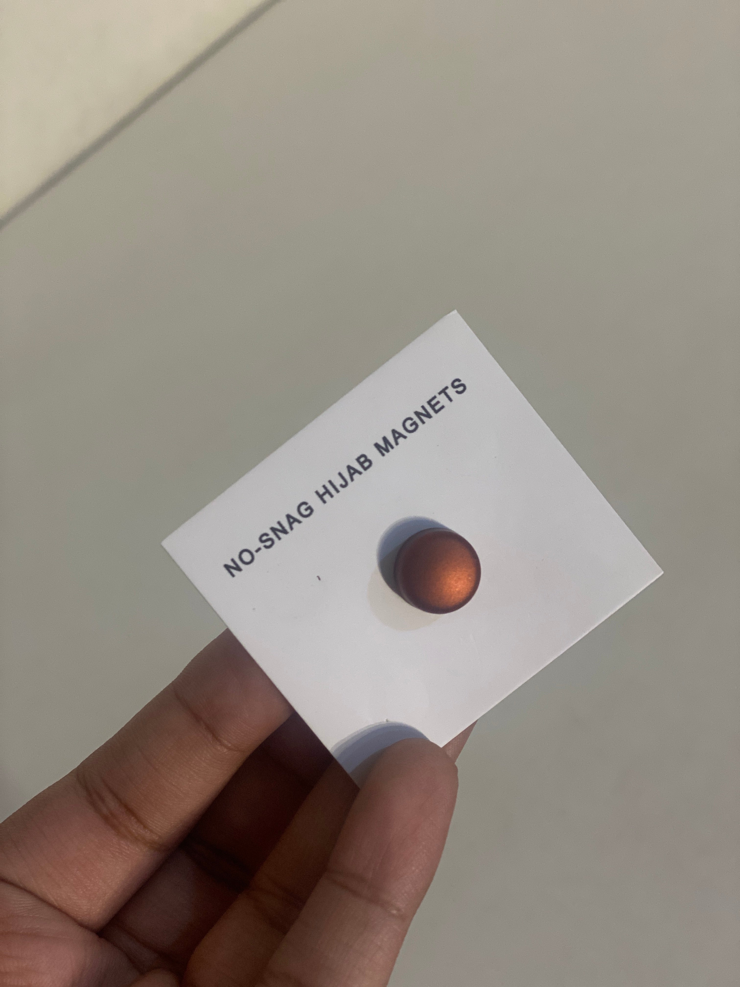 Magnetic pin - Matte Round