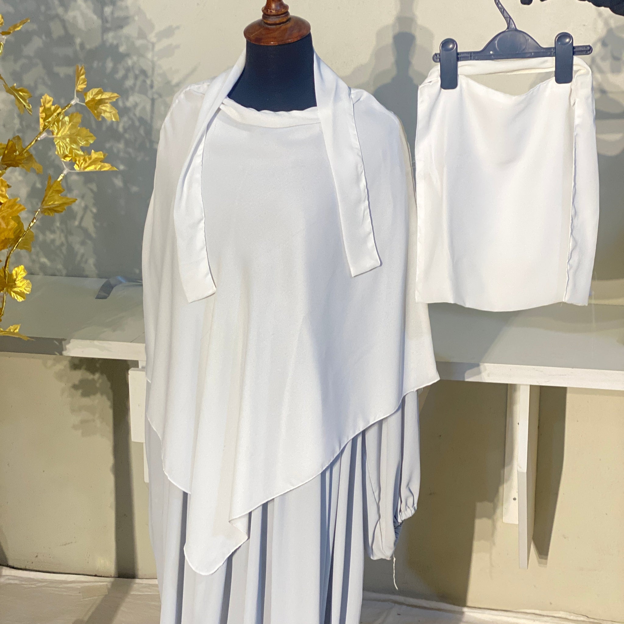 Single Layered Khimar - White